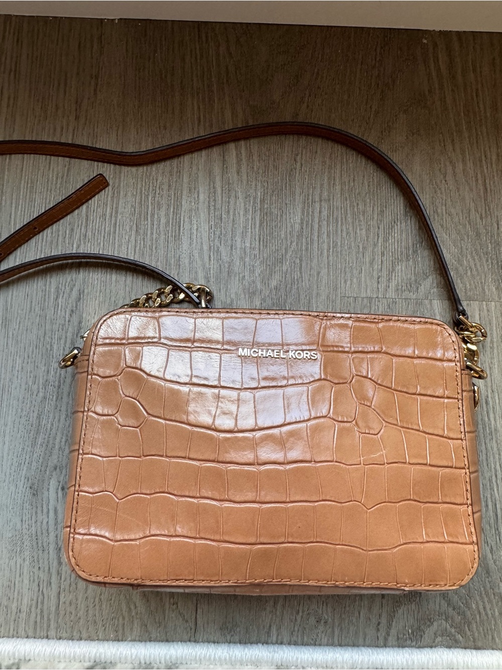 Michael Kors Cognac Croc-Embossed Crossbody Bag with Gold Chain - Picture 3 of 3